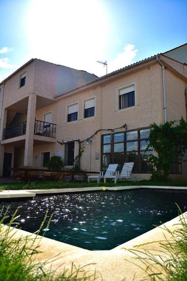 Granja de Moreruela Donde Victor Luna מראה חיצוני תמונה